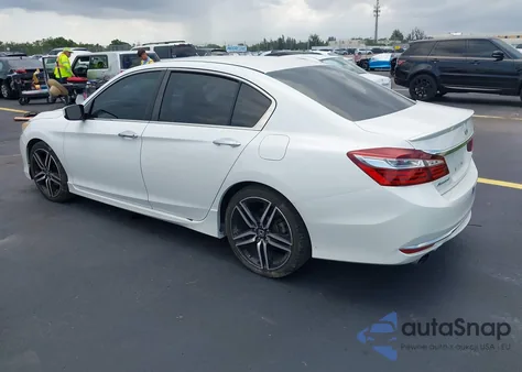 2017 Honda Accord Sport z USA, uszkodzony, nr VIN 1HGCR2F66HA071950